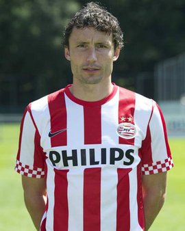 体育中超：大连人2-2北京国安 连续11轮不胜