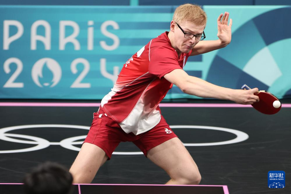 的激烈竞争 的激烈竞争